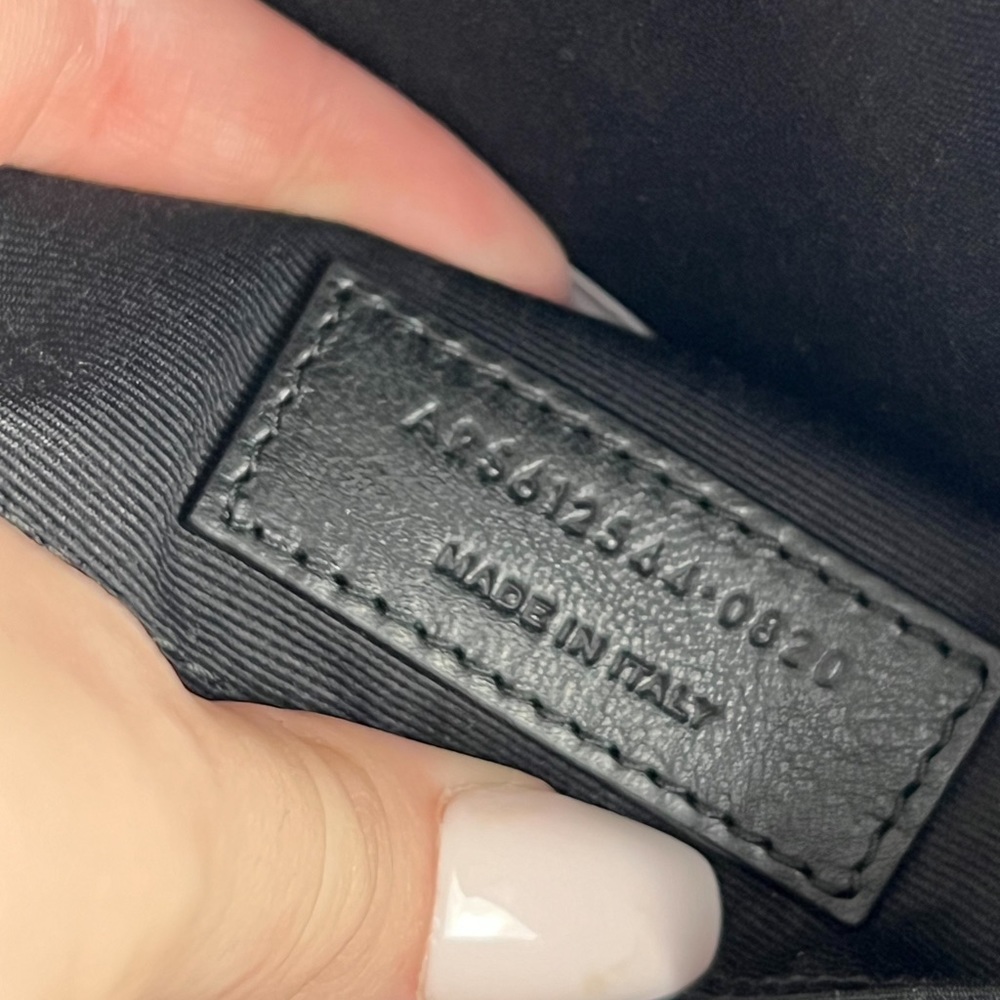 🩷SOLD🩷Yves Saint Laurent Lou Camera Bag - Picture 16 of 16